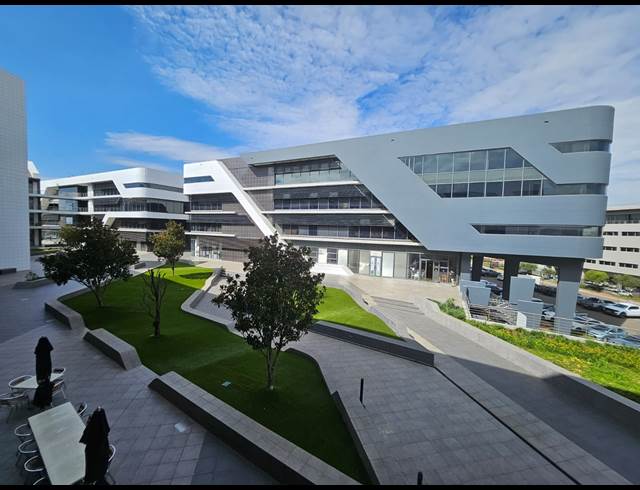 568M² OFFICE TO LET IN HIGHVELD