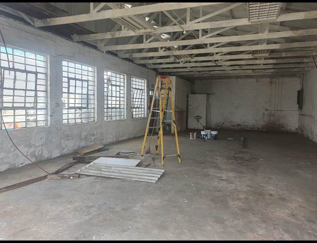 144M² WAREHOUSE TO LET IN WESTMEAD
