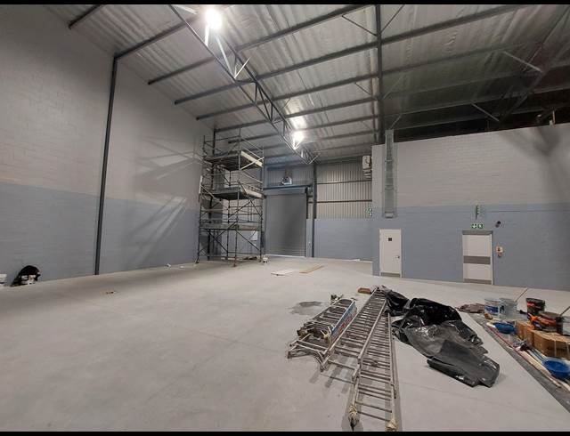 621M² WORKSHOP TO LET IN BUH REIN ESTATE