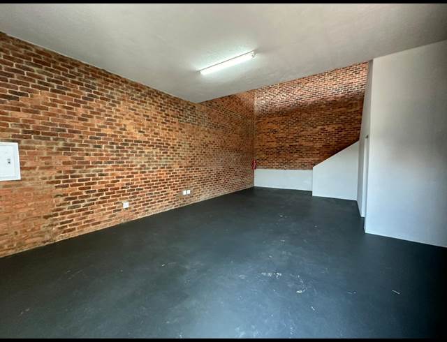 268M² WAREHOUSE TO LET IN CLAYVILLE