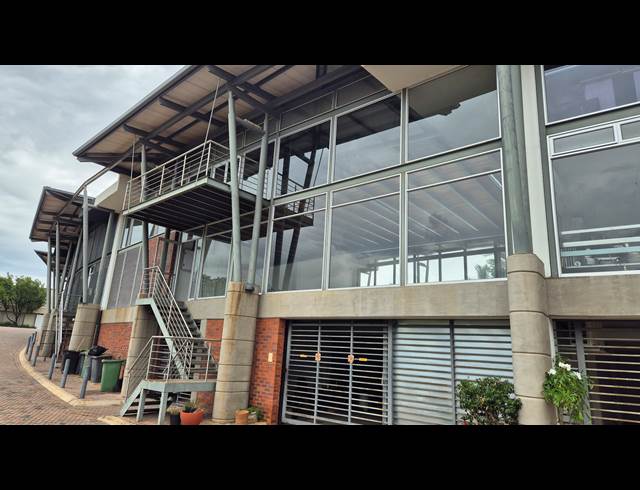 388M² RETAIL TO LET IN RIVERSIDE PARK