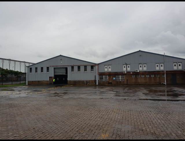 8,070M² WAREHOUSE TO LET IN PROSPECTON INDUSTRIAL