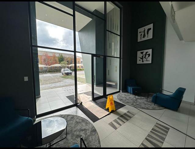 BUSINESS PROPERTY TO RENT IN HALFWAY GARDENS