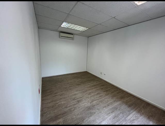 529M² OFFICE TO LET IN BRYANSTON