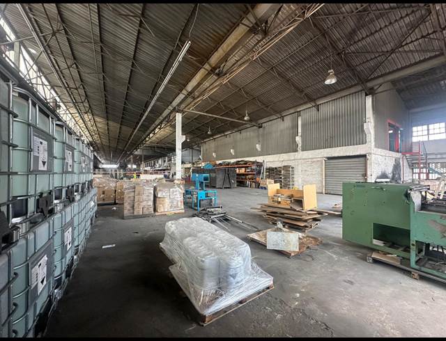 5,000M² WAREHOUSE TO LET IN HENVILLE