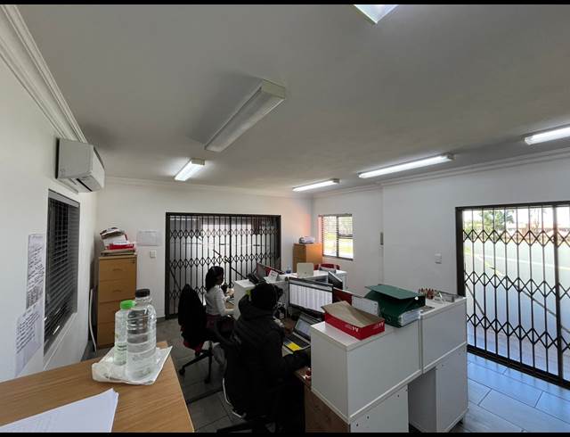 940M² WAREHOUSE TO LET IN DALPARK