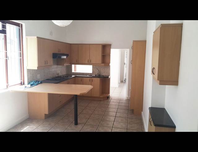2 bed property to rent in OBSERVATORY