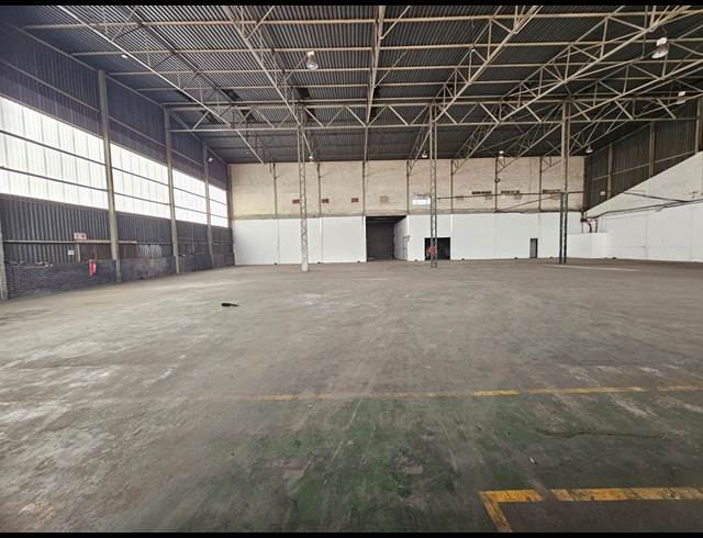 1,700M² WAREHOUSE TO LET IN NEW ERA