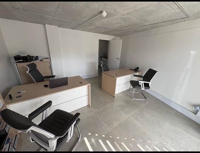 199M² WAREHOUSE TO LET IN FIRGROVE