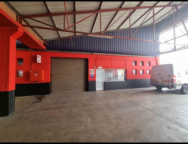 150M² WAREHOUSE TO LET IN STEELEDALE