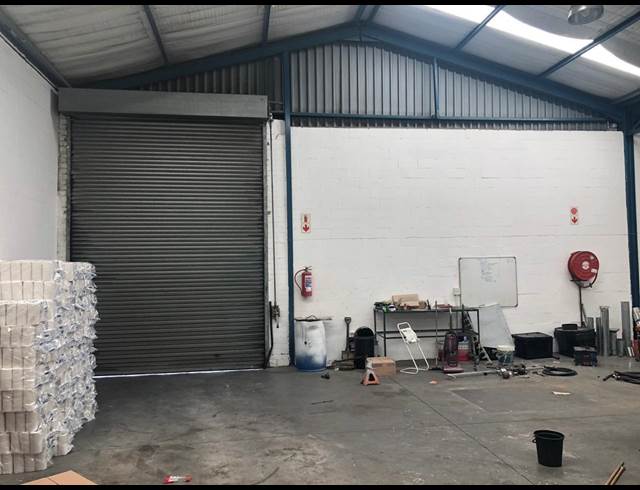 325M² WAREHOUSE TO LET IN MAITLAND