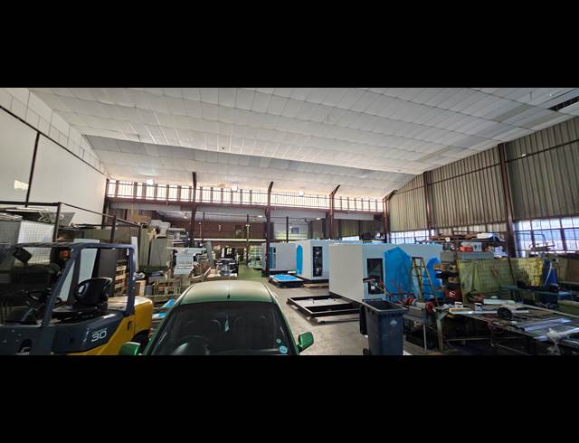 1,313M² WAREHOUSE TO LET IN ROBERTVILLE