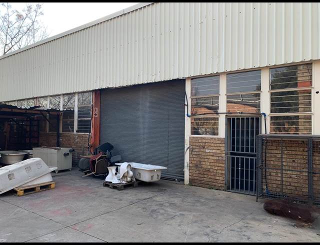 542M² WAREHOUSE TO LET IN KRAMERVILLE