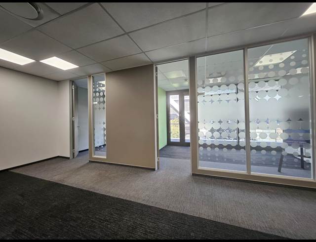 568M² OFFICE TO LET IN HIGHVELD