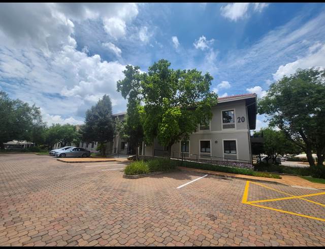 485M² OFFICE TO LET IN VORNA VALLEY
