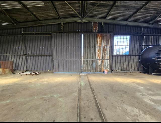 1,000M² WAREHOUSE TO LET IN BOKSBURG EAST