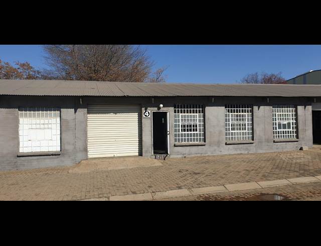 130M² WORKSHOP TO LET IN POMONA