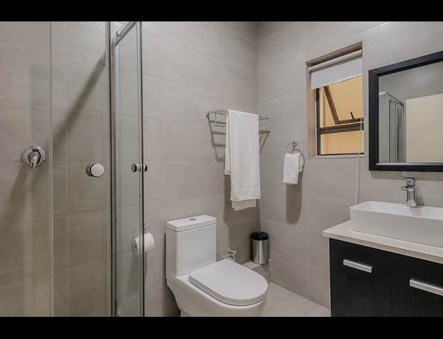 16 BEDROOM GUEST HOUSE TO LET IN BROADACRES