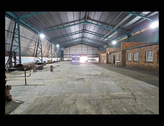 5,600M² WAREHOUSE TO LET IN ANDERBOLT