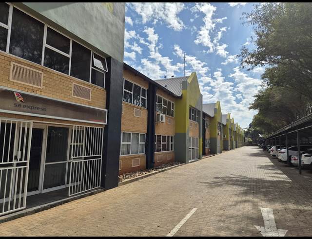 489M² WAREHOUSE TO LET IN GRAND CENTRAL