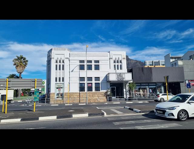 119M² OFFICE TO LET IN WOODSTOCK