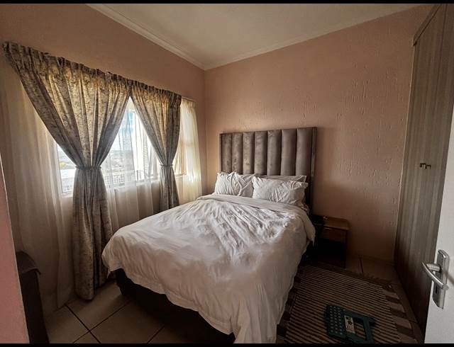 2 BEDROOM APARTMENT TO LET IN PAULSHOF