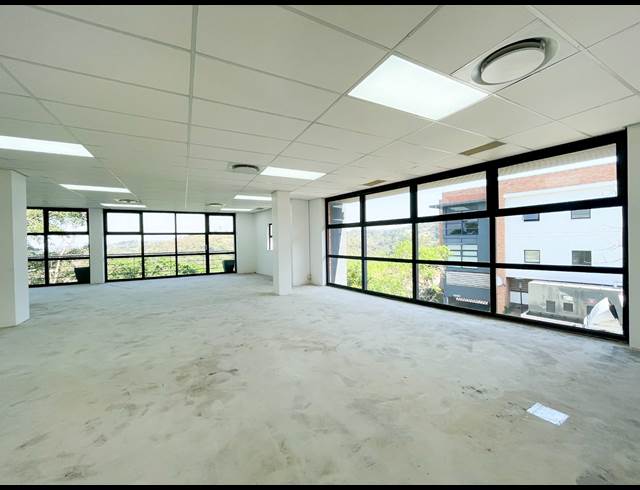 544M² OFFICE TO LET IN WESTVILLE