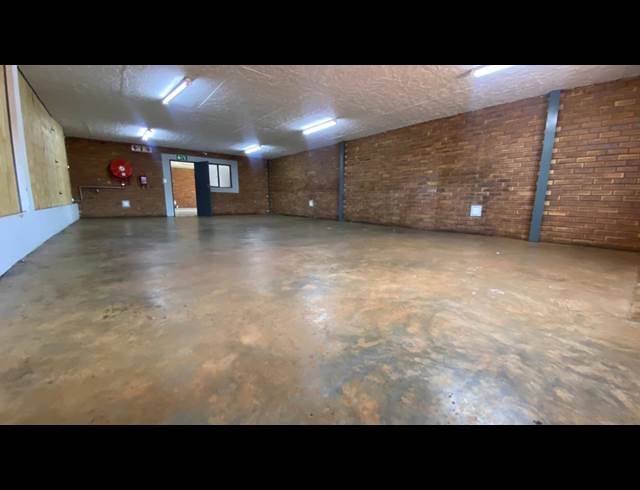 300M² WAREHOUSE TO LET IN HENNOPSPARK