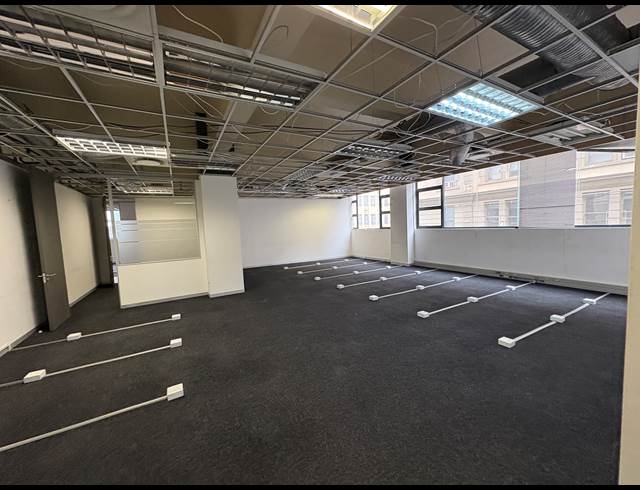 657M² OFFICE TO LET IN CAPE TOWN CITY CENTRE