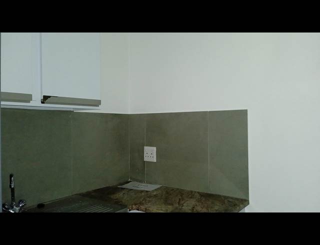 347M² SHOWROOM TO LET IN OLIVEDALE