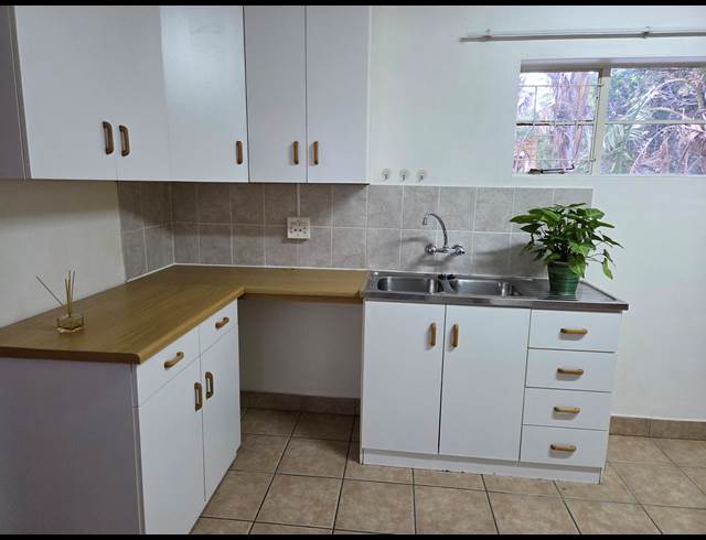 1 bed property to rent in LANGERUG