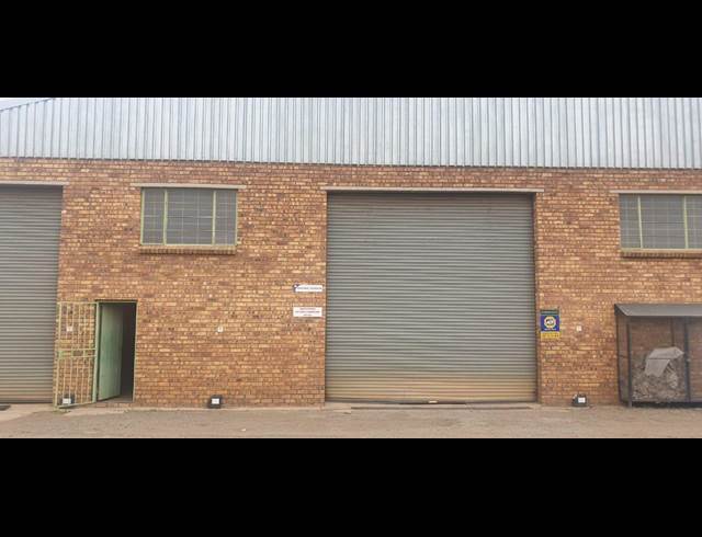490M² WAREHOUSE TO LET IN BRENTWOOD PARK