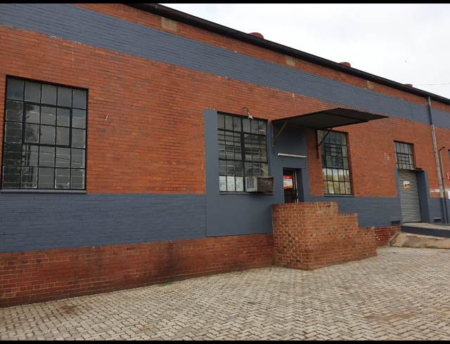 177M² WAREHOUSE TO LET IN WADEVILLE