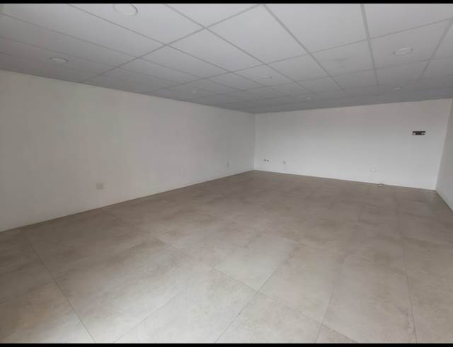51M² OFFICE TO LET IN NORWOOD