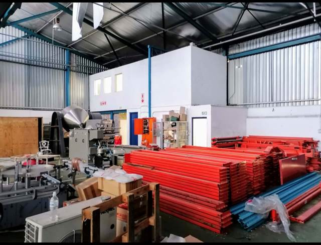 1,180M² WAREHOUSE TO LET IN BELLVILLE SOUTH