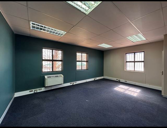 700M² OFFICE TO LET IN HIGHVELD TECHNOPARK