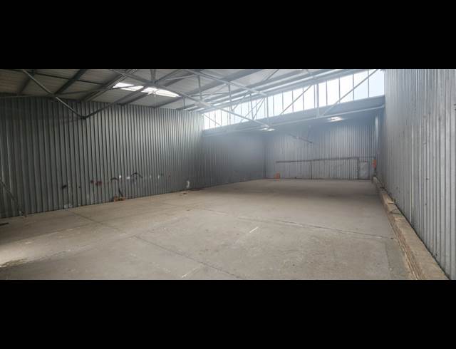 297M² WAREHOUSE TO LET IN ISANDO