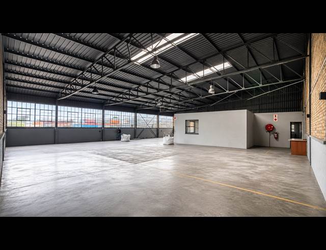 440M² WAREHOUSE TO LET IN WADEVILLE