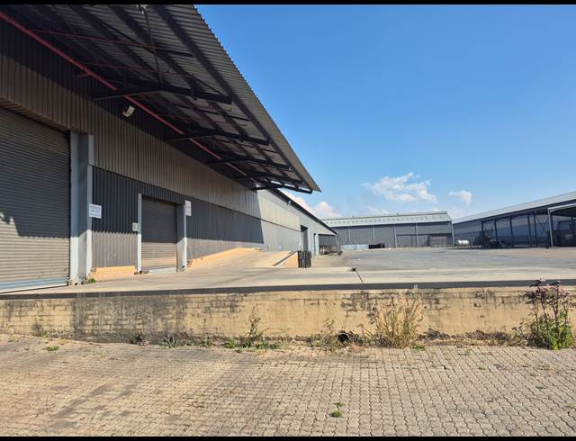6,797M² WAREHOUSE TO LET IN ELANDSFONTEIN