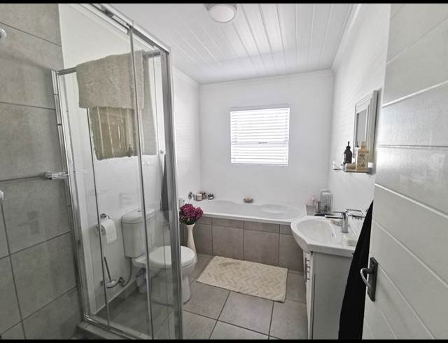 3 BEDROOM HOUSE TO LET IN DWARSKERSBOS