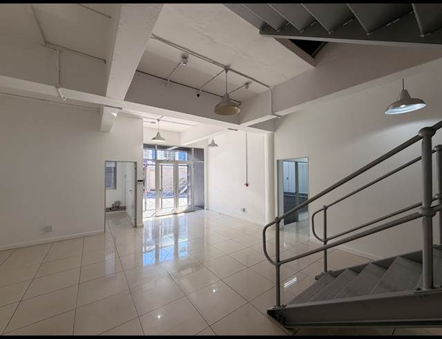 438M² OFFICE TO LET IN GREEN POINT