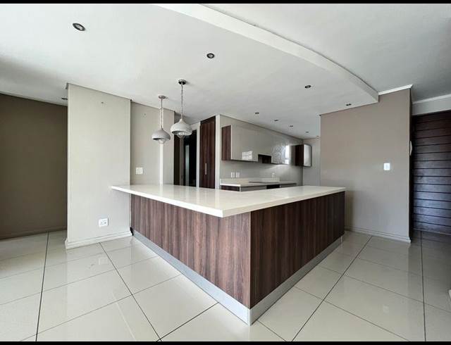 2 BEDROOM PROPERTY TO RENT IN MENLO PARK