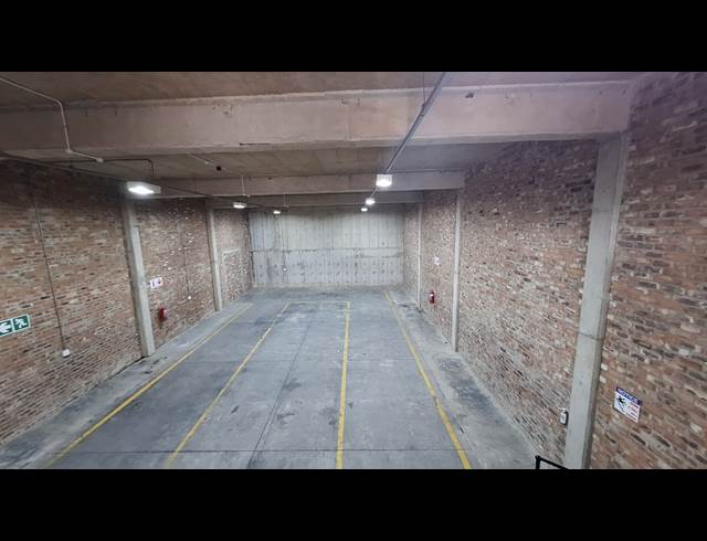 310M² WAREHOUSE TO LET IN LASER PARK