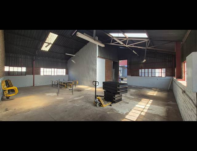 190M² WAREHOUSE TO LET IN ANDERBOLT