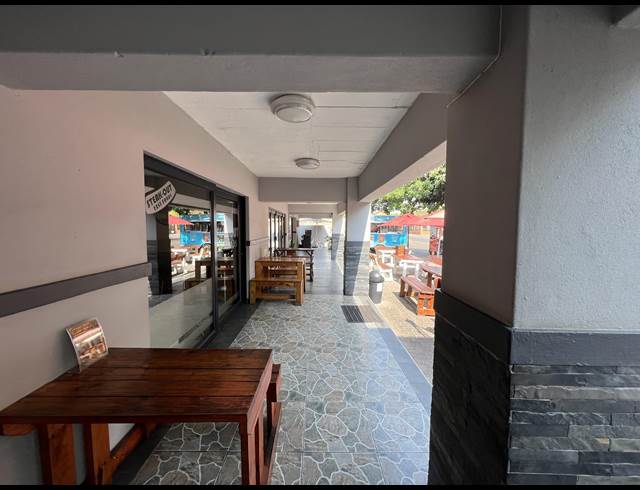 40M² RETAIL TO LET IN LAUDIUM