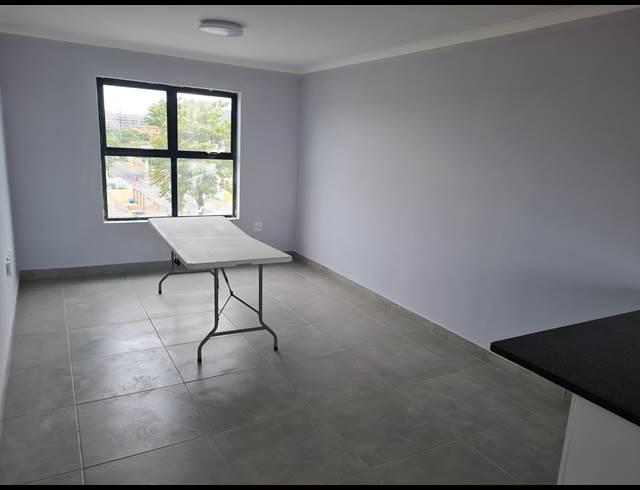 2 bed property to rent in RICHMOND