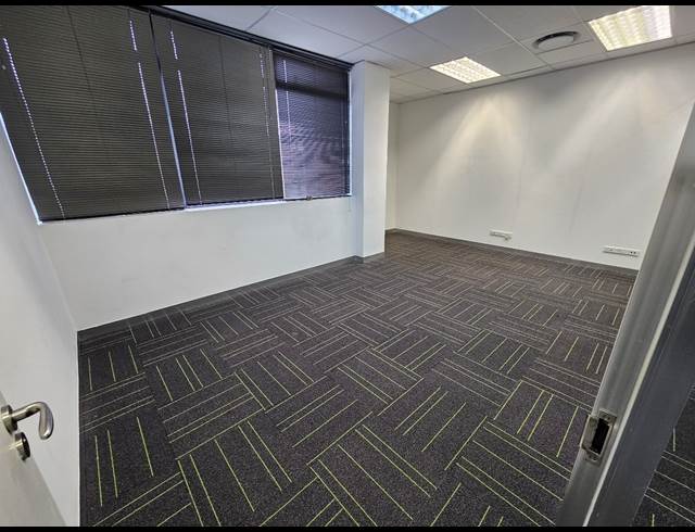 187M² OFFICE TO LET IN MILNERTON CENTRAL