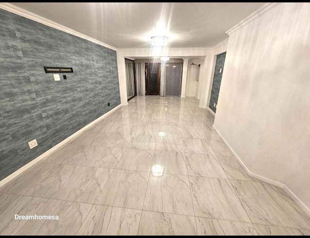 2 BEDROOM PROPERTY TO RENT IN HYDE PARK