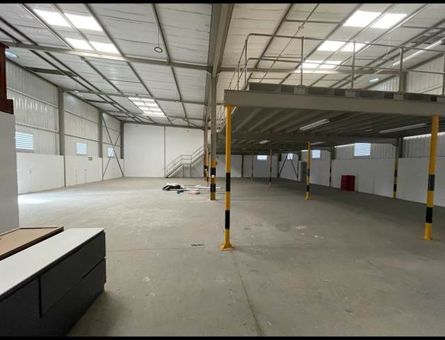 761M² WAREHOUSE TO LET IN MAITLAND