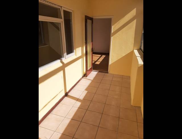 2 bed property to rent in CLAREMONT